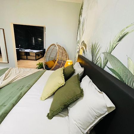 Appartement Exotique Avec Bain Balneo Лиеж Екстериор снимка