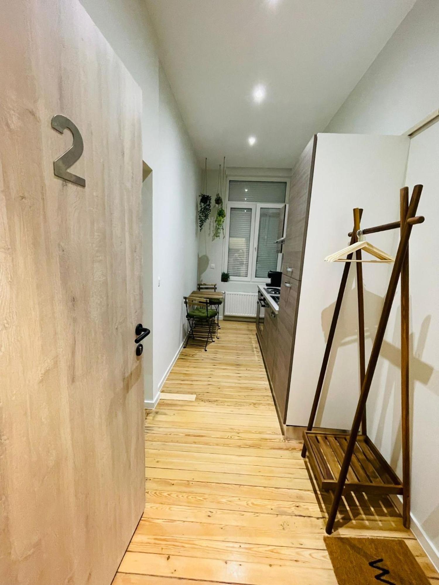 Appartement Exotique Avec Bain Balneo Лиеж Екстериор снимка